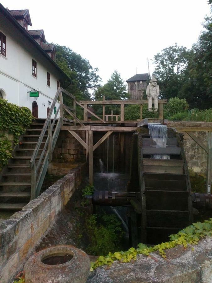 Hotel Bucicky Mlyn Rozdalovice Exterior foto